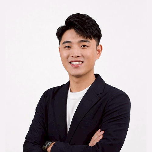 英文 李品毅 (Kevin)